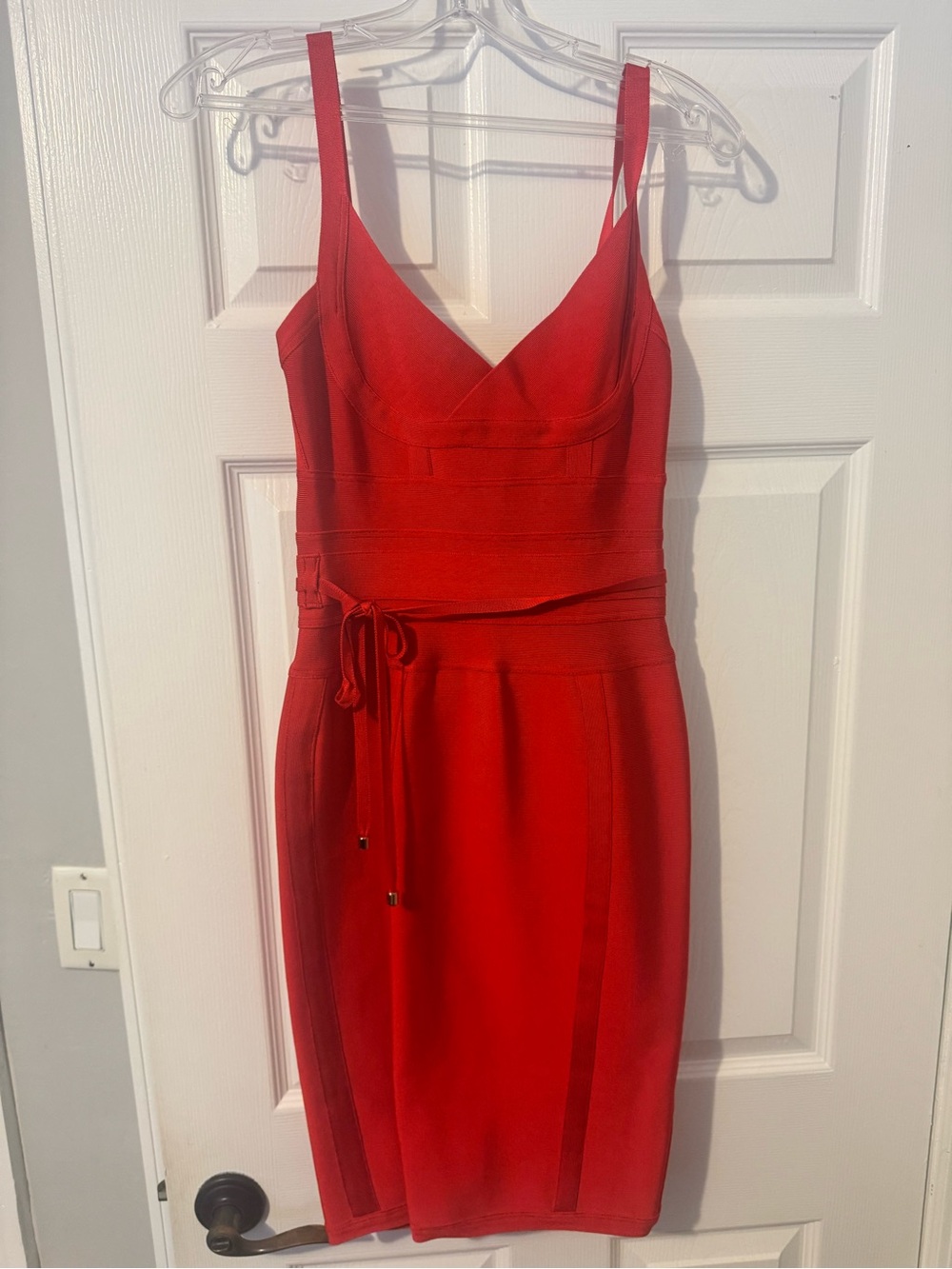 House of CB BELICE Red Tie Waist Bandage Dress - Picture 4 of 4